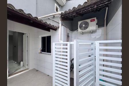 Casa de condomínio para alugar com 400m², 5 quartos e 2 vagasÁrea de Serviço