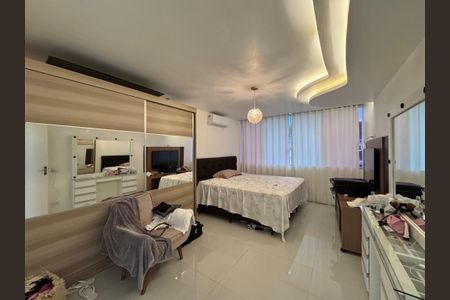 Casa de condomínio para alugar com 400m², 5 quartos e 2 vagasSuite 3