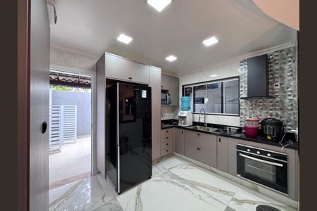 Casa de condomínio para alugar com 400m², 5 quartos e 2 vagasCozinha