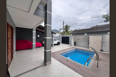 Casa de condomínio para alugar com 400m², 5 quartos e 2 vagasÁrea externa