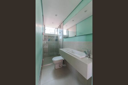 Banheiro de kitnet/studio à venda com 1 quarto, 27m² em Bela Vista, São Paulo