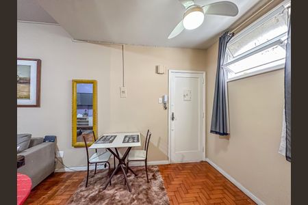 Apartamento para alugar com 60m², 1 quarto e sem vaga Apartamento para alugar com 60m², 1 quarto e sem vagaSala