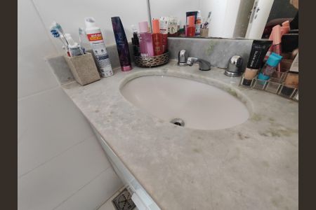 Apartamento à venda com 172m², 3 quartos e 2 vagasBanheiro da Suíte 1