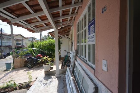 Casa de condomínio para alugar com 64m², 2 quartos e 1 vagavaranda