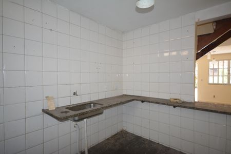 Casa de condomínio para alugar com 64m², 2 quartos e 1 vagaCozinha