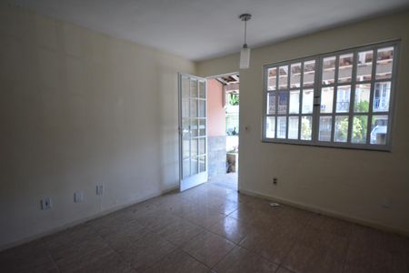 Casa de condomínio para alugar com 64m², 2 quartos e 1 vagaSala