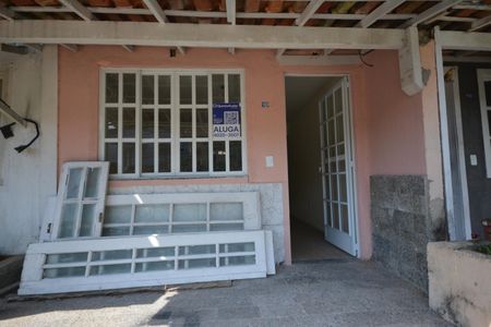 Casa de condomínio para alugar com 64m², 2 quartos e 1 vagavaranda