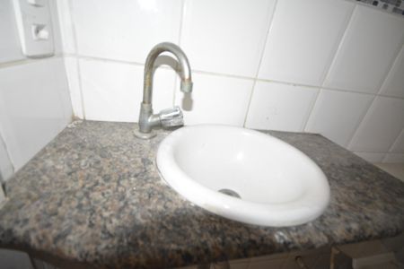 Casa de condomínio para alugar com 64m², 2 quartos e 1 vagaBanheiro 