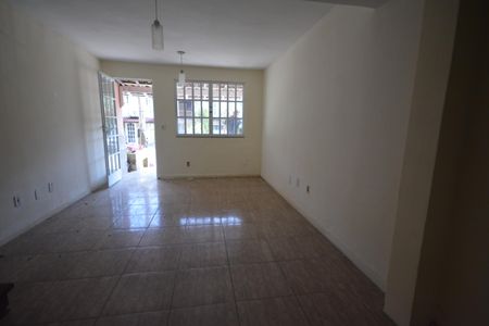 Casa de condomínio para alugar com 64m², 2 quartos e 1 vagaSala
