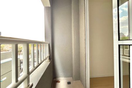 Varanda de kitnet/studio à venda com 1 quarto, 20m² em Chácara Inglesa, São Paulo