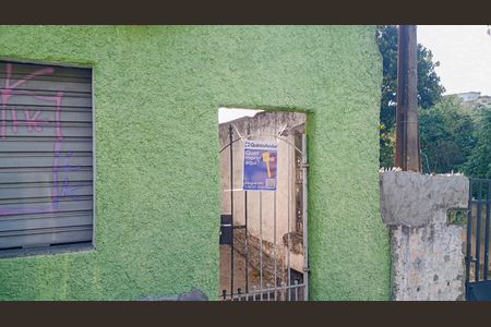 Casa à venda com 100m², 4 quartos e 5 vagas Casa à venda com 100m², 4 quartos e 5 vagasFachada