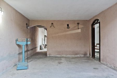 Casa para alugar com 243m², 4 quartos e 3 vagas Casa para alugar com 243m², 4 quartos e 3 vagasÁrea Externa