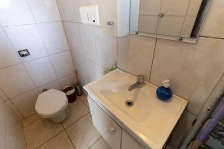 Casa à venda com 116m², 2 quartos e 2 vagasBanheiro de Serviço