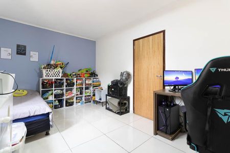 Casa à venda com 116m², 2 quartos e 2 vagasQuarto 2