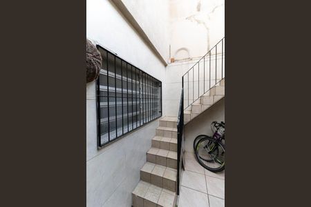 Casa à venda com 116m², 2 quartos e 2 vagasEscada de Acesso para o Terraço