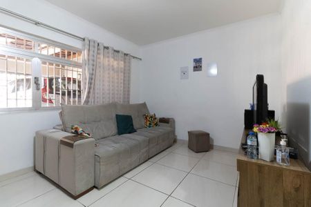 Casa à venda com 116m², 2 quartos e 2 vagasSala