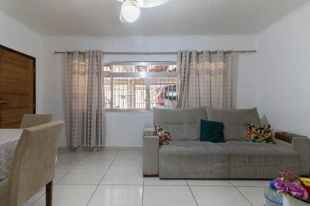 Sala de casa à venda com 3 quartos, 116m² em Vila Brasilina, São Paulo