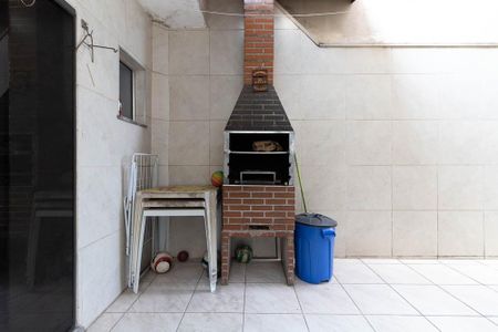 Casa à venda com 116m², 2 quartos e 2 vagasQuintal