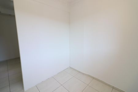 Quarto 2 de apartamento para alugar com 2 quartos, 47m² em Santa Maria, Osasco
