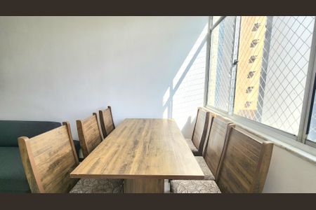 Sala de apartamento para alugar com 3 quartos, 95m² em Itaigara, Salvador