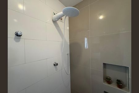 Apartamento à venda com 108m², 2 quartos e 2 vagasBanheiro