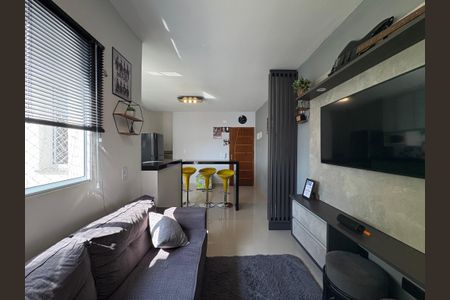 Apartamento à venda com 108m², 2 quartos e 2 vagasSala