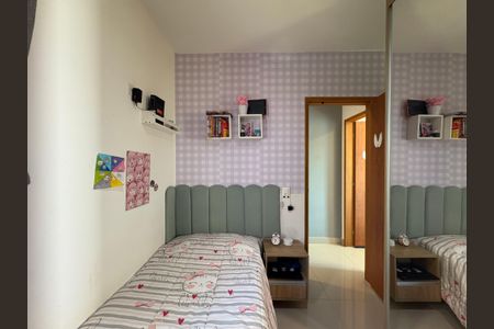 Apartamento à venda com 108m², 2 quartos e 2 vagasQuarto 