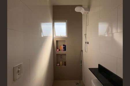 Apartamento à venda com 108m², 2 quartos e 2 vagasBanheiro da Suíte