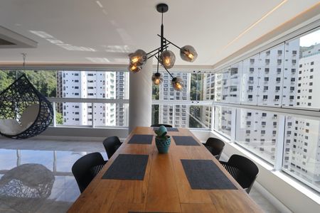 Apartamento para alugar com 142m², 3 quartos e 2 vagasSala