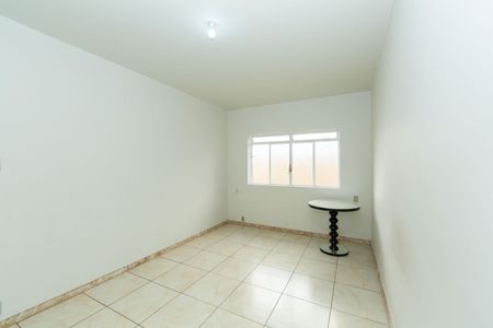 Casa à venda com 180m², 3 quartos e 3 vagas Casa à venda com 180m², 3 quartos e 3 vagasQuarto 1