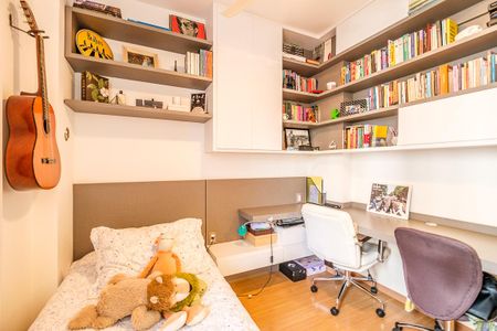 Apartamento à venda com 100m², 3 quartos e 2 vagasQuarto 2