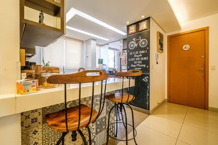 Sala de apartamento à venda com 3 quartos, 100m² em Serra, Belo Horizonte