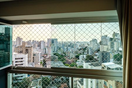 Apartamento à venda com 100m², 3 quartos e 2 vagasVaranda