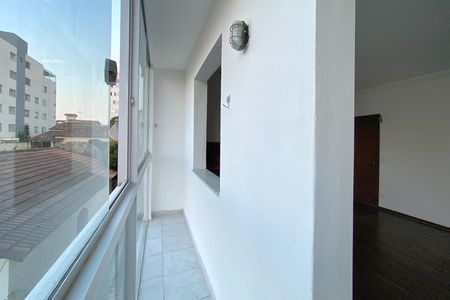 Apartamento para alugar com 140m², 4 quartos e 1 vaga Apartamento para alugar com 140m², 4 quartos e 1 vagaSacada