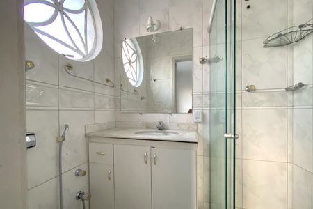 Apartamento para alugar com 140m², 4 quartos e 1 vaga Apartamento para alugar com 140m², 4 quartos e 1 vagaBanheiro da Suíte