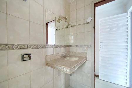 Apartamento para alugar com 140m², 4 quartos e 1 vaga Apartamento para alugar com 140m², 4 quartos e 1 vagaBanheiro 2