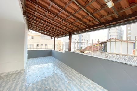 Apartamento para alugar com 140m², 4 quartos e 1 vaga Apartamento para alugar com 140m², 4 quartos e 1 vagaSacada