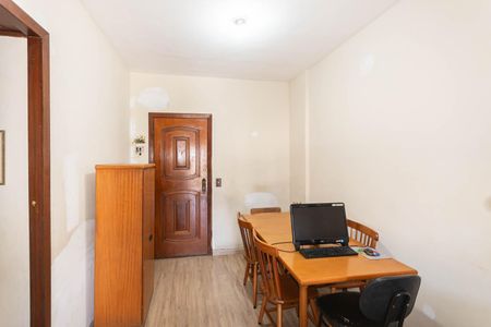 Apartamento à venda com 70m², 2 quartos e 1 vagaSala