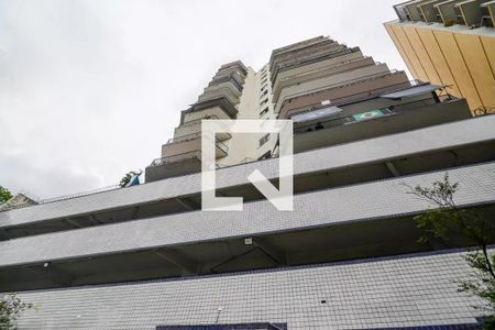 Apartamento à venda com 70m², 2 quartos e 1 vagaFachada