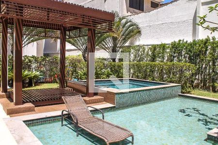 Apartamento à venda com 78m², 2 quartos e 1 vagaPiscina