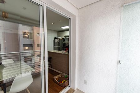 Apartamento à venda com 56m², 2 quartos e 1 vagaVaranda