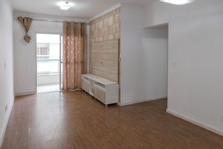 Sala de apartamento à venda com 3 quartos, 83m² em Jardim Las Vegas, Guarulhos