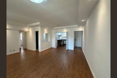 Apartamento à venda com 105m², 3 quartos e 2 vagas Apartamento à venda com 105m², 3 quartos e 2 vagasSala
