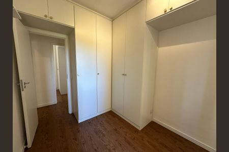 Apartamento à venda com 105m², 3 quartos e 2 vagas Apartamento à venda com 105m², 3 quartos e 2 vagasQuarto 1