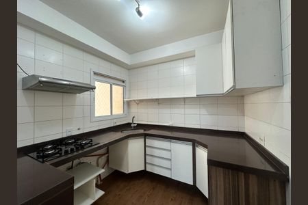 Apartamento à venda com 105m², 3 quartos e 2 vagas Apartamento à venda com 105m², 3 quartos e 2 vagasCozinha