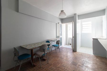 Sala de apartamento para alugar com 1 quarto, 40m² em Centro Histórico, Porto Alegre
