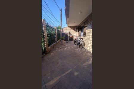 Casa de condomínio à venda com 172m², 3 quartos e 2 vagas Casa de condomínio à venda com 172m², 3 quartos e 2 vagasGaragem