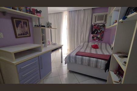 Casa de condomínio à venda com 172m², 3 quartos e 2 vagas Casa de condomínio à venda com 172m², 3 quartos e 2 vagasSuíte 2