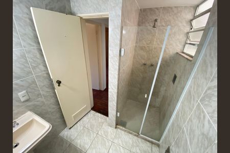 Apartamento à venda com 75m², 3 quartos e 1 vaga Apartamento à venda com 75m², 3 quartos e 1 vagaBanheiro