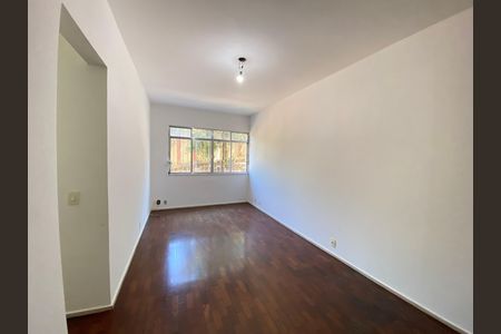 Apartamento à venda com 75m², 3 quartos e 1 vaga Apartamento à venda com 75m², 3 quartos e 1 vagaSala